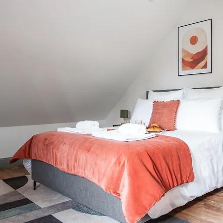 Le Grand Colbert - By Prestiplace Apartment Tours