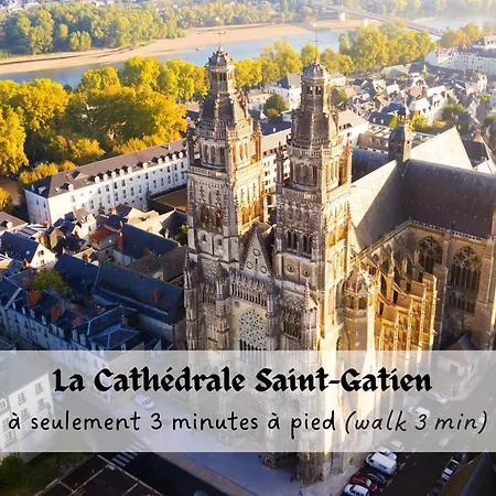 Le Grand Colbert - By Prestiplace Tours